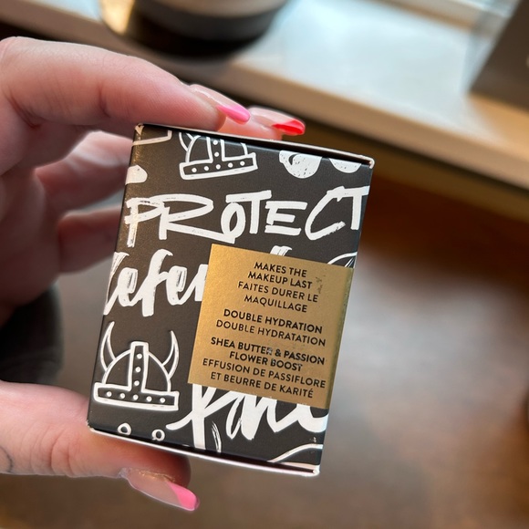 Teeez Cosmetics Face Primer - Picture 3 of 5